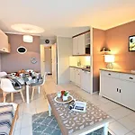 Apartment Le Belvedere - R8 327 By Interhome Saint-Raphaël