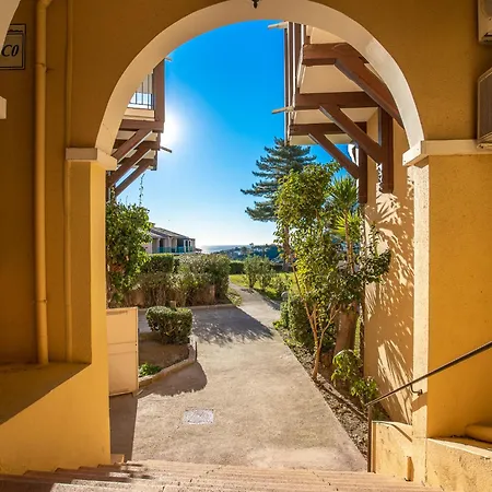 شقة Le Belvedere - R8 327 By Interhome Saint-Raphaël
