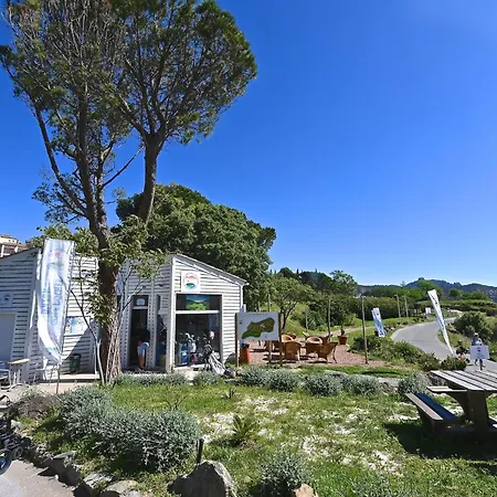 Apartment Le Belvedere - R8 327 By Interhome