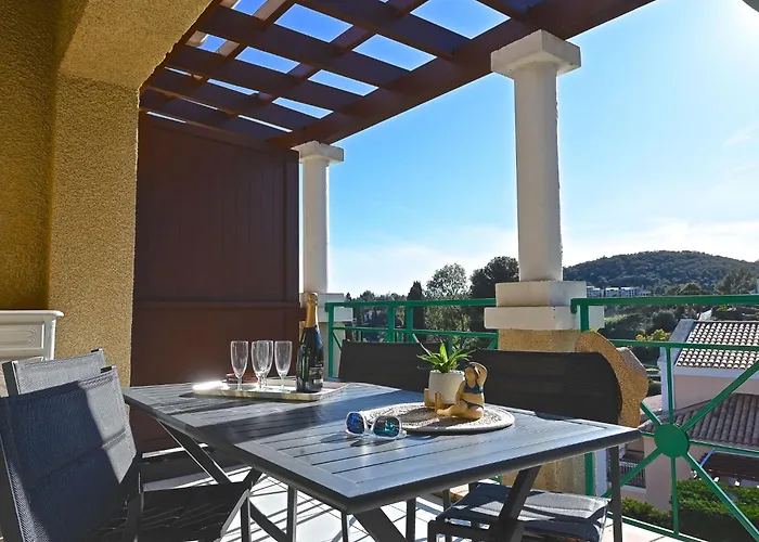 Le Belvedere - R8 327 By Interhome Saint-Raphaël