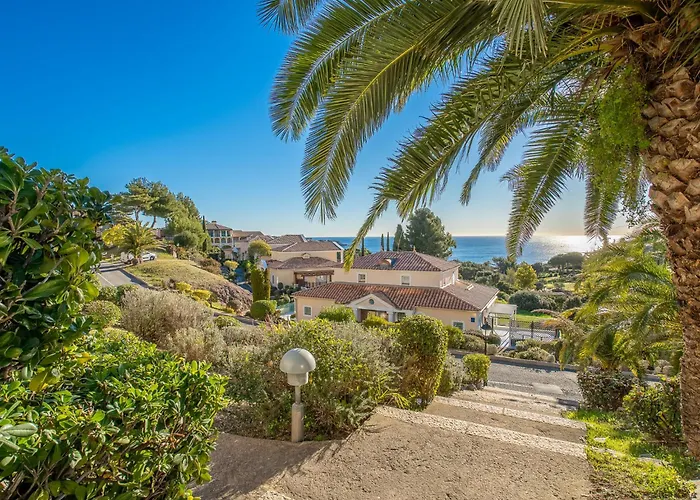 Le Belvedere - R8 327 By Interhome Saint-Raphaël