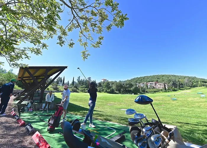 Le Belvedere - R8 327 By Interhome * Saint-Raphaël